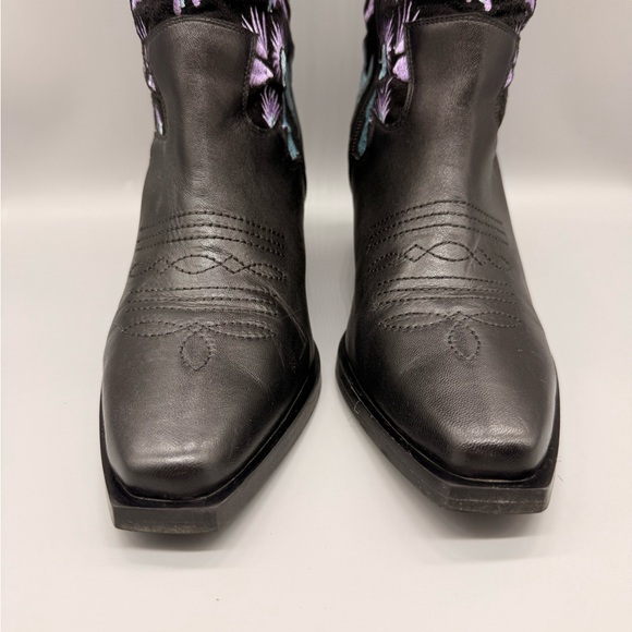 Colorful Desert Scene Embroidered Boots By NASTY GAL - Picture 6 of 17